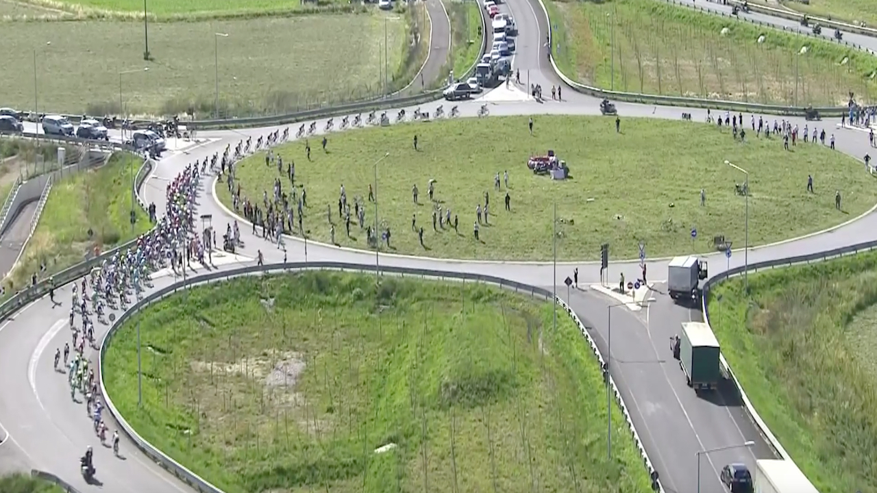 Giro d’Italia 2016 – Stage 17 [FULL STAGE]