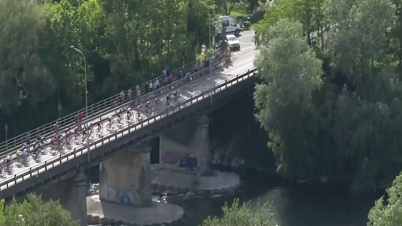 Giro d’Italia 2016 – Stage 17 [LAST 2 KM]