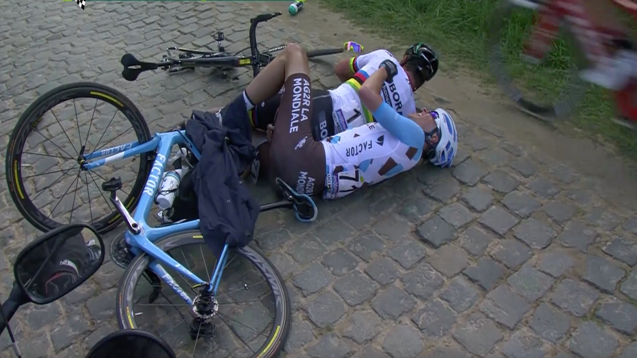 [CRASH - Peter Sagan] Tour of Flanders 2017