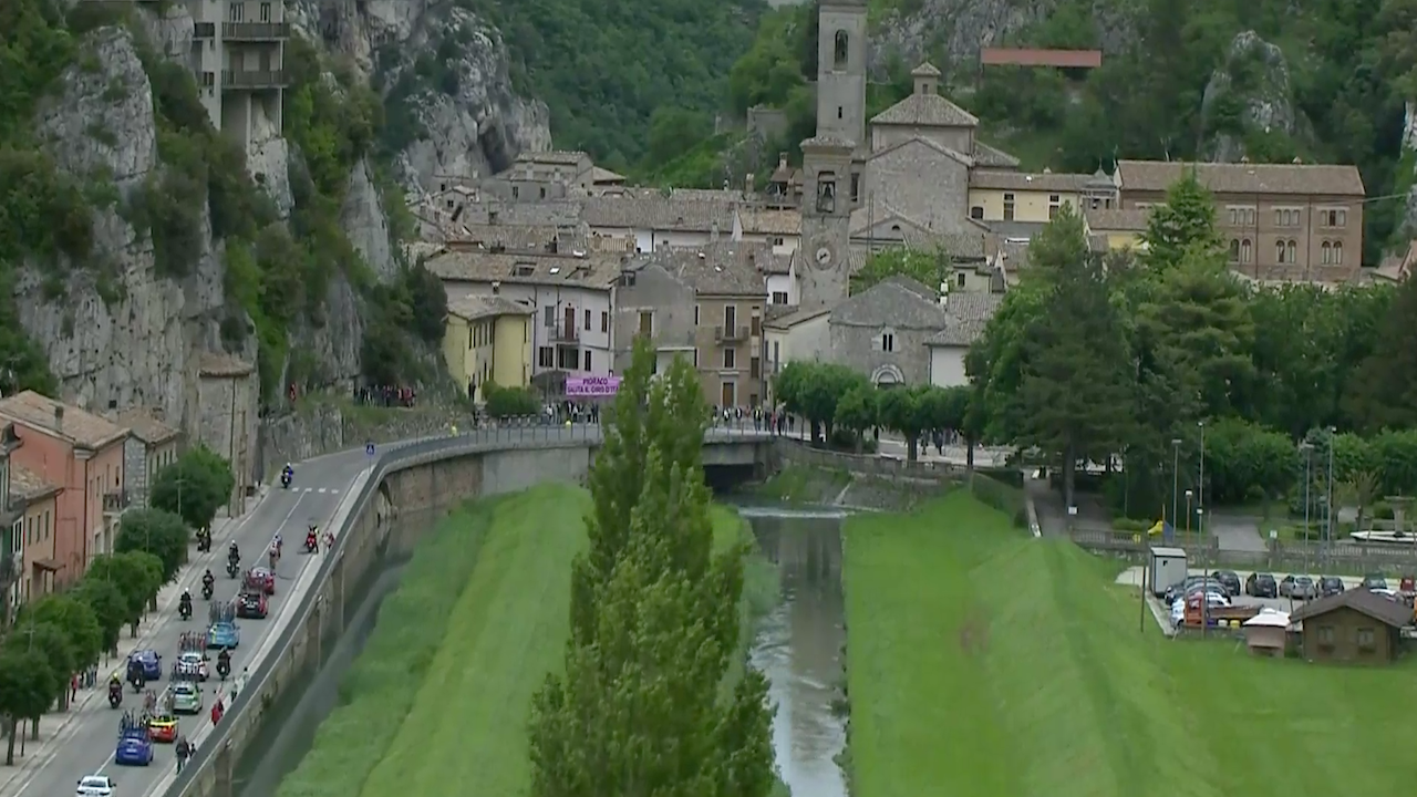 Giro d’Italia 2018 – Stage 11 [FULL STAGE]