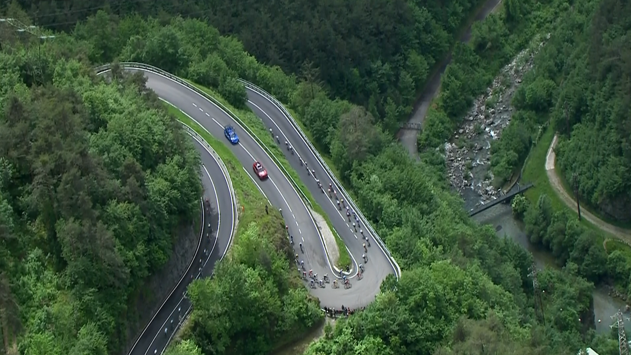 Giro d’Italia 2018 – Stage 17 [FULL STAGE]