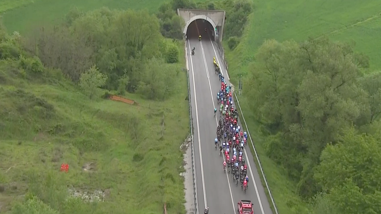 Giro d’Italia 2019 – Stage 06 [FULL STAGE]