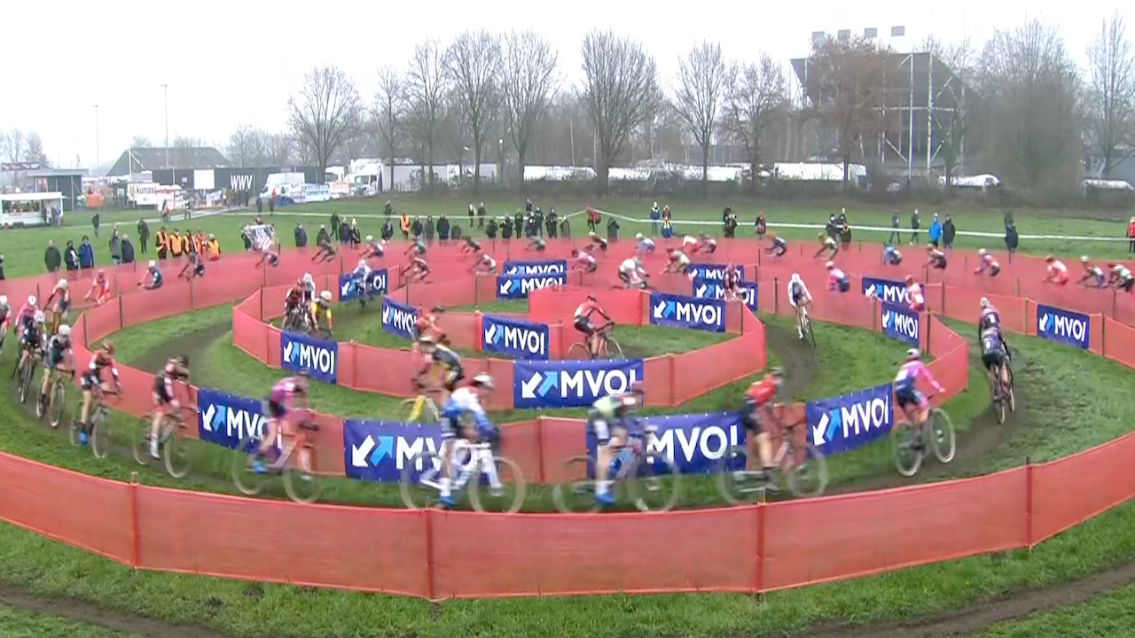 Cyclo-Cross World Cup 2022 – 10 - RUCPHEN [FULL RACE] (ladies)