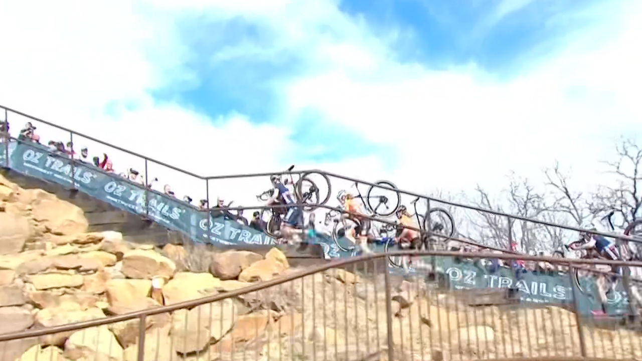 Cyclo-Cross World Championships 2022 [FULL RACE] (U23 ladies)