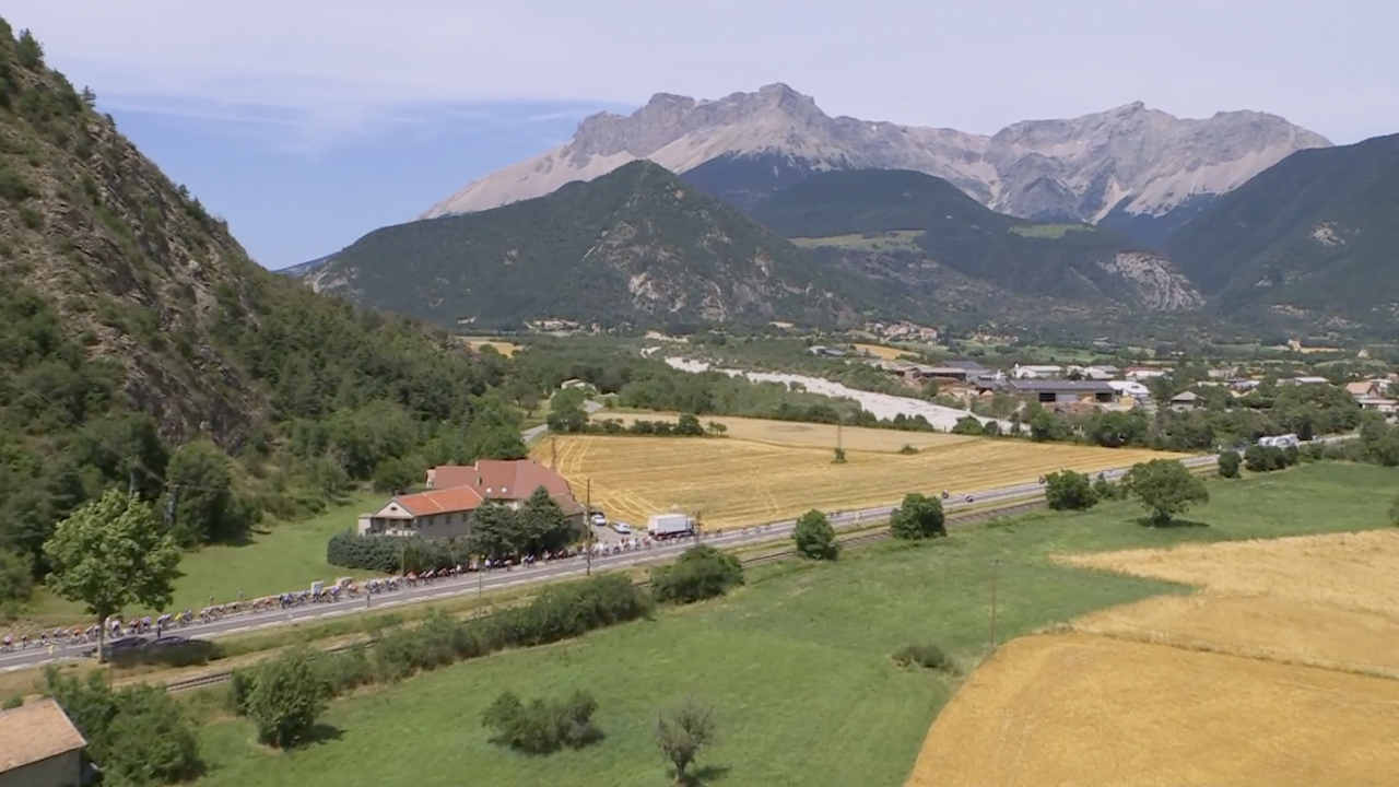 Tour de France 2024 – Stage 17 [FULL STAGE]