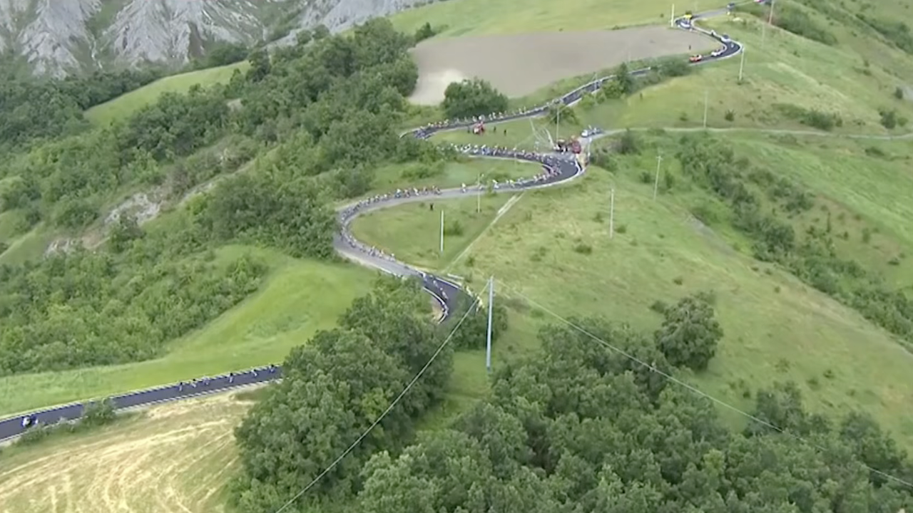 Giro d’Italia 2025 – Stage 12 [FULL STAGE]