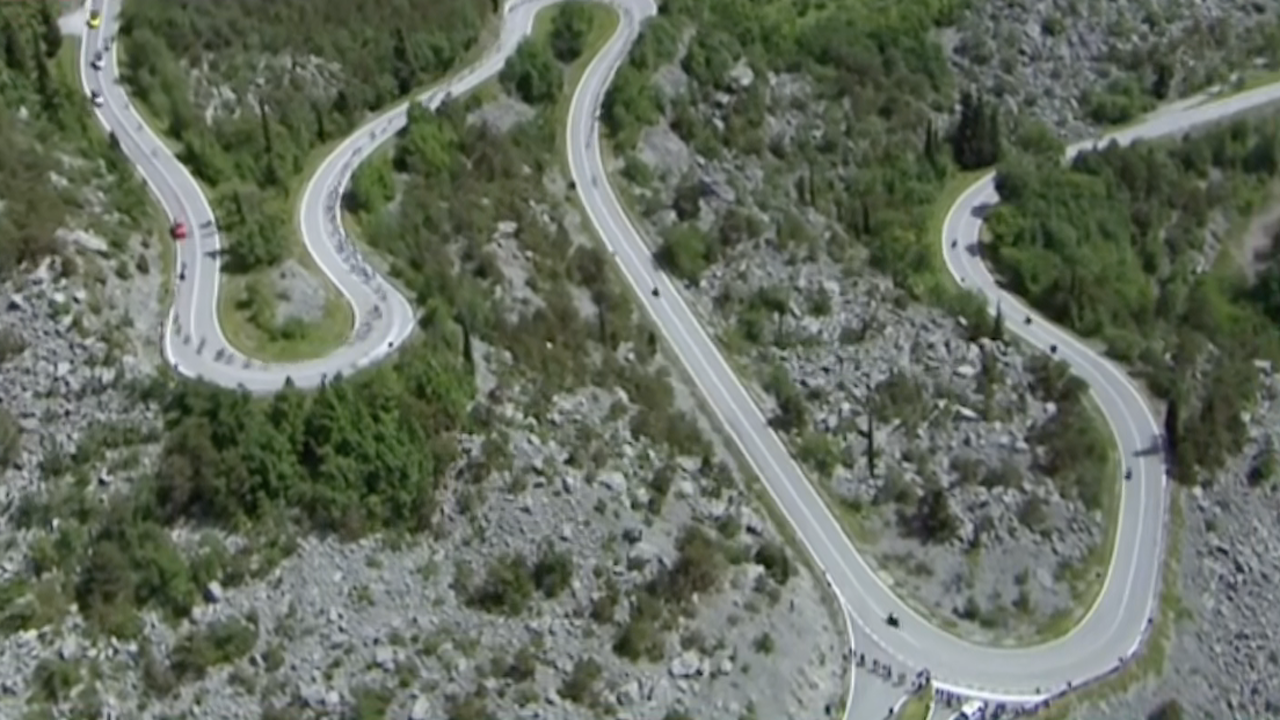 Giro d’Italia 2025 – Stage 16 [FULL STAGE]