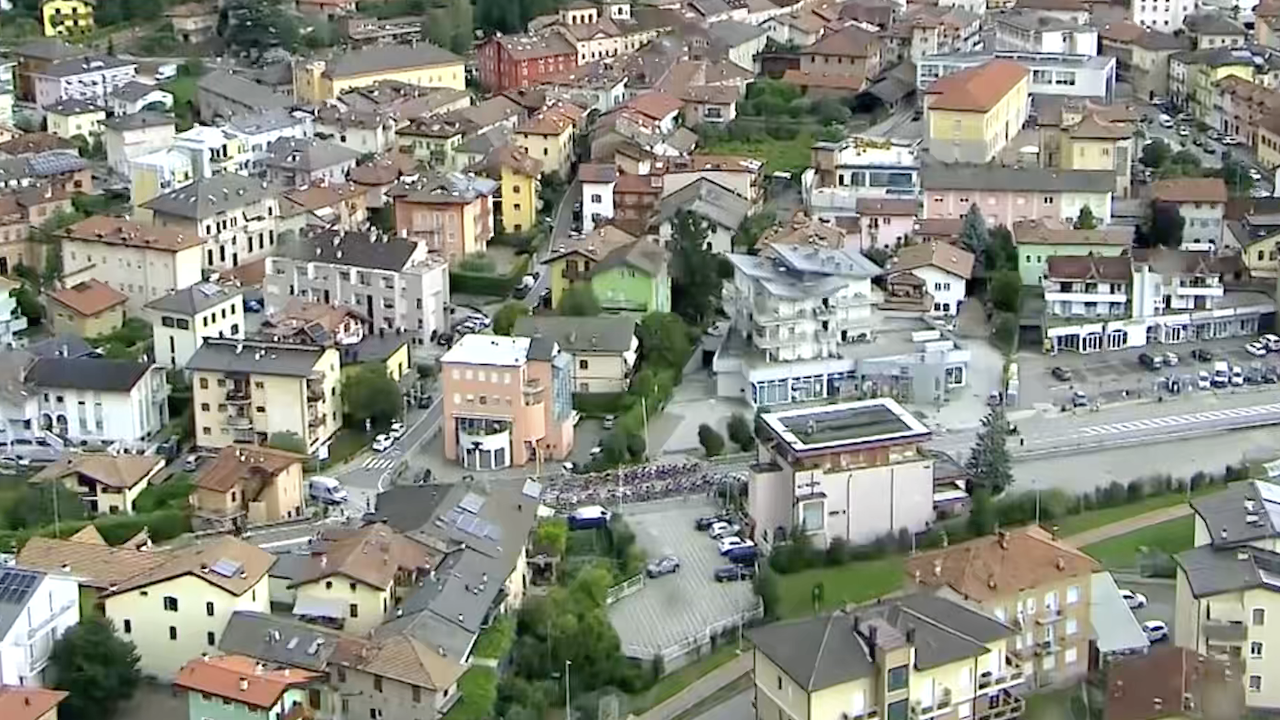 Giro d’Italia Women 2025 – Stage 3 [LAST 10 KM] (ladies)